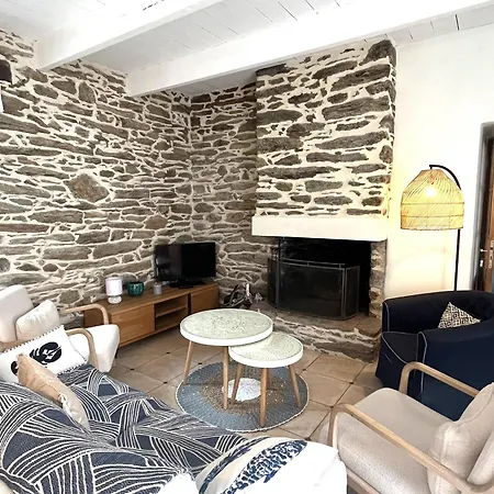 Maison Spacieuse Avec Jardin Au Coeur De Lomener - Fr-1-813-7 格鲁瓦